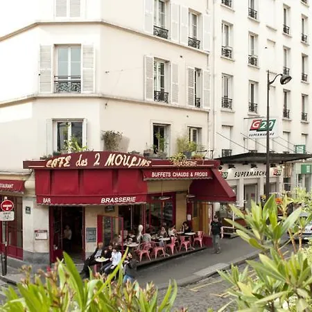 Les Toits De Montmartre *