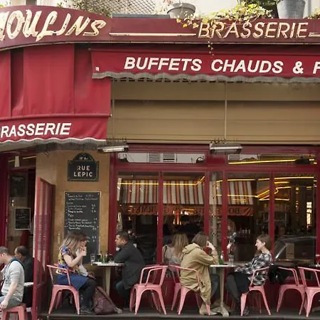 Les Toits De Montmartre