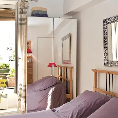 Appartement Les Toits De Montmartre Parijs